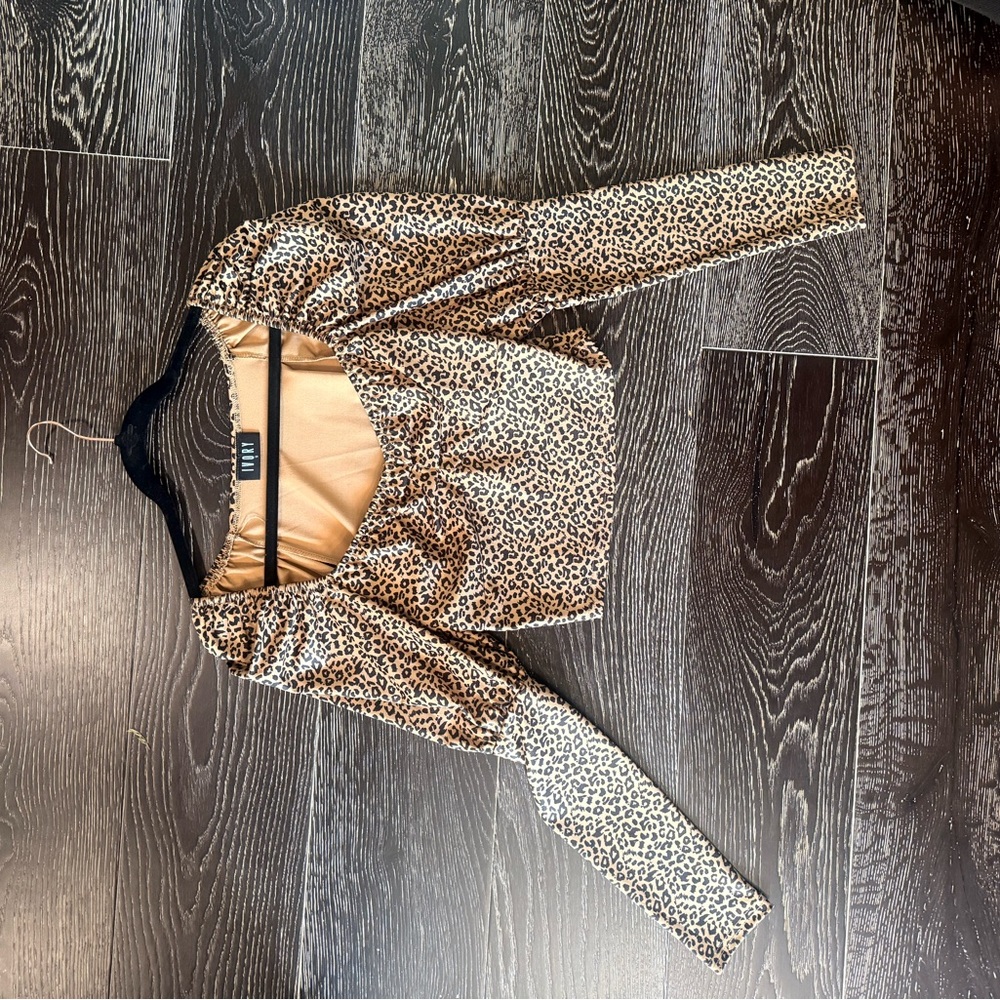 Leopard Print Long Sleeve Top